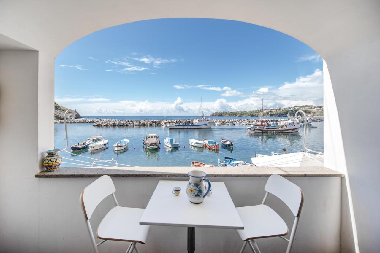 Casa Cinzia In Marina Di Corricella Villa Procida Exterior foto