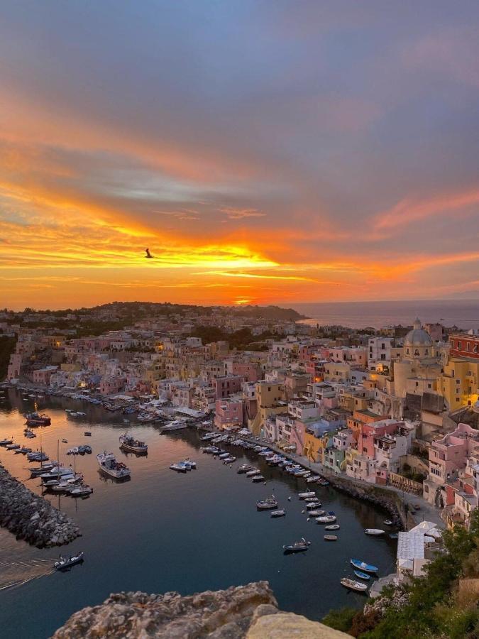 Casa Cinzia In Marina Di Corricella Villa Procida Exterior foto